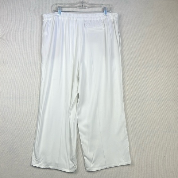 J. Jill Size L 100% Rayon Pull On Wide Leg Cropped Pants White Mature Capsule - Picture 2 of 10
